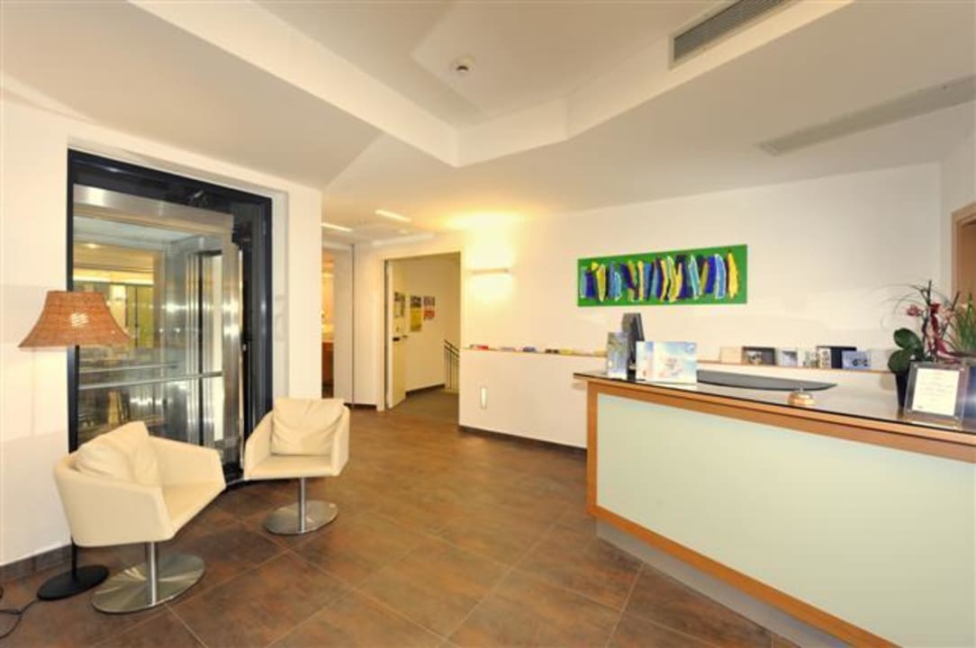 Active & Family Hotel Gioiosa - Rezeption  Active & Family Hotel Gioiosa