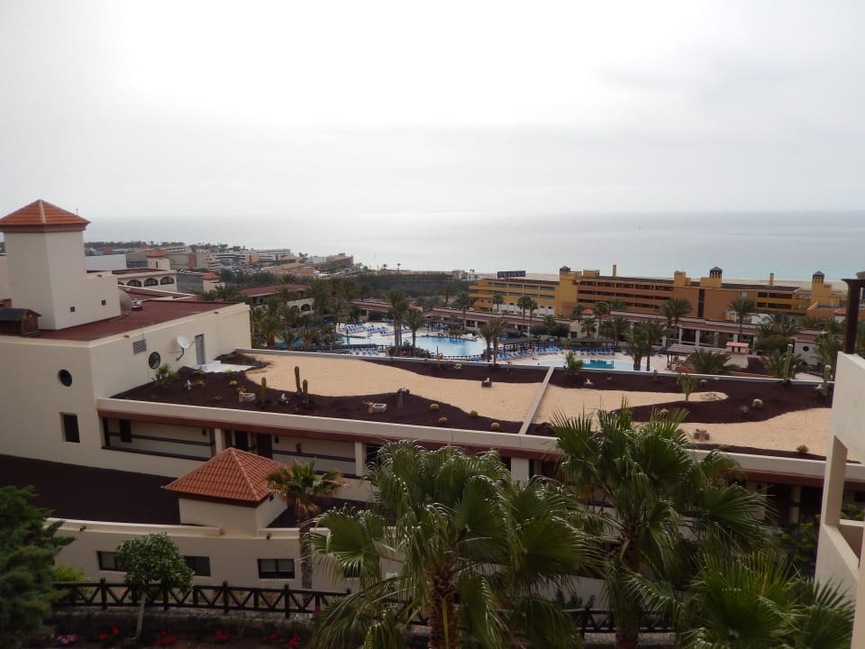 Blick auf das HAupthaus und Poolanlage Occidental Jandía Mar