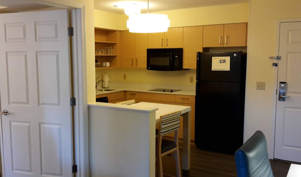 Fully equipped kitchen Hotel Sonesta ES Suites Charlotte