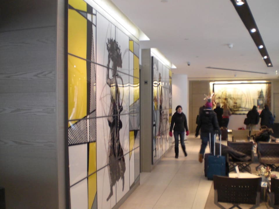 Blick in die Hotel-Lobby Hotel H10 London Waterloo