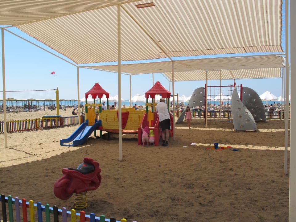 Kinderspielplatz am Strand TUI BLUE Xanthe