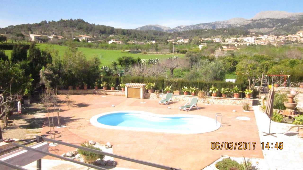 Pool + Sonnenliegen Finca Cas Pec