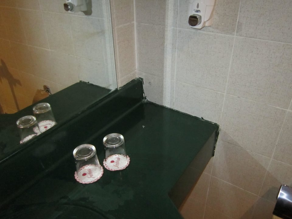 Badezimmerablage Riviera Aqua Park Resort