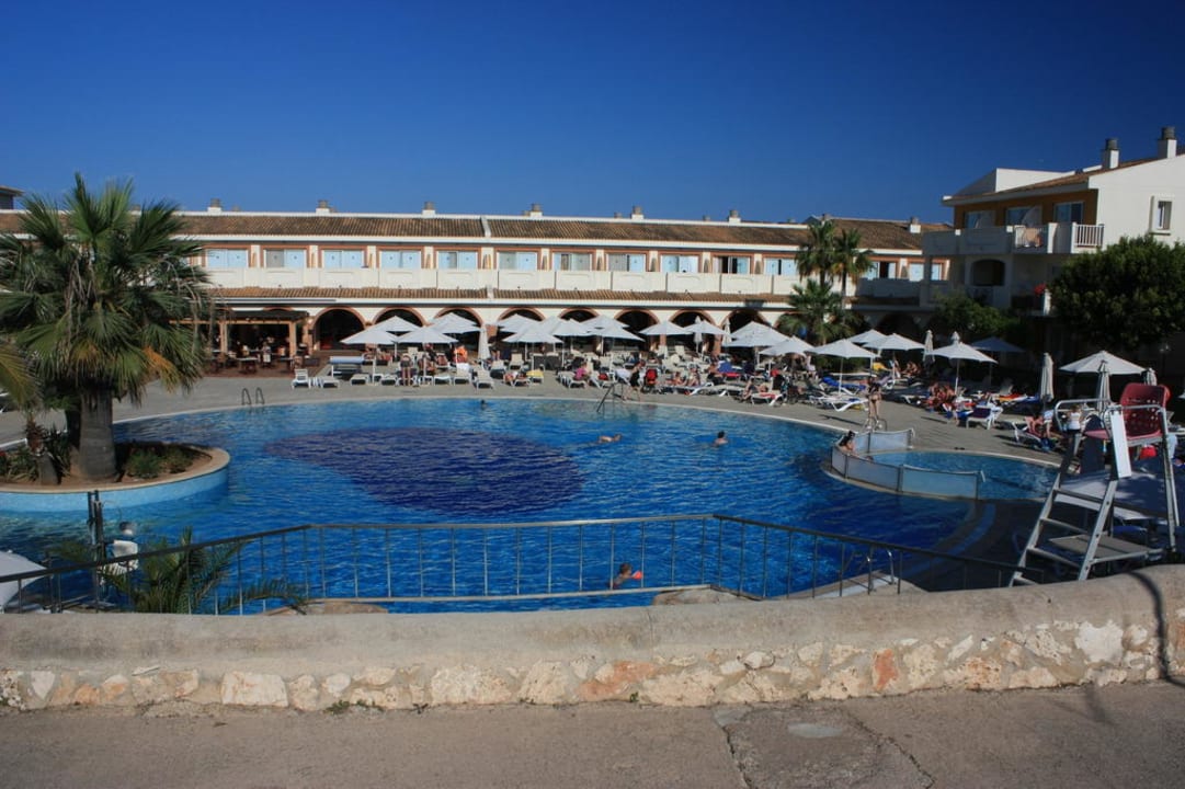 "Unterer" Pool blau punta reina