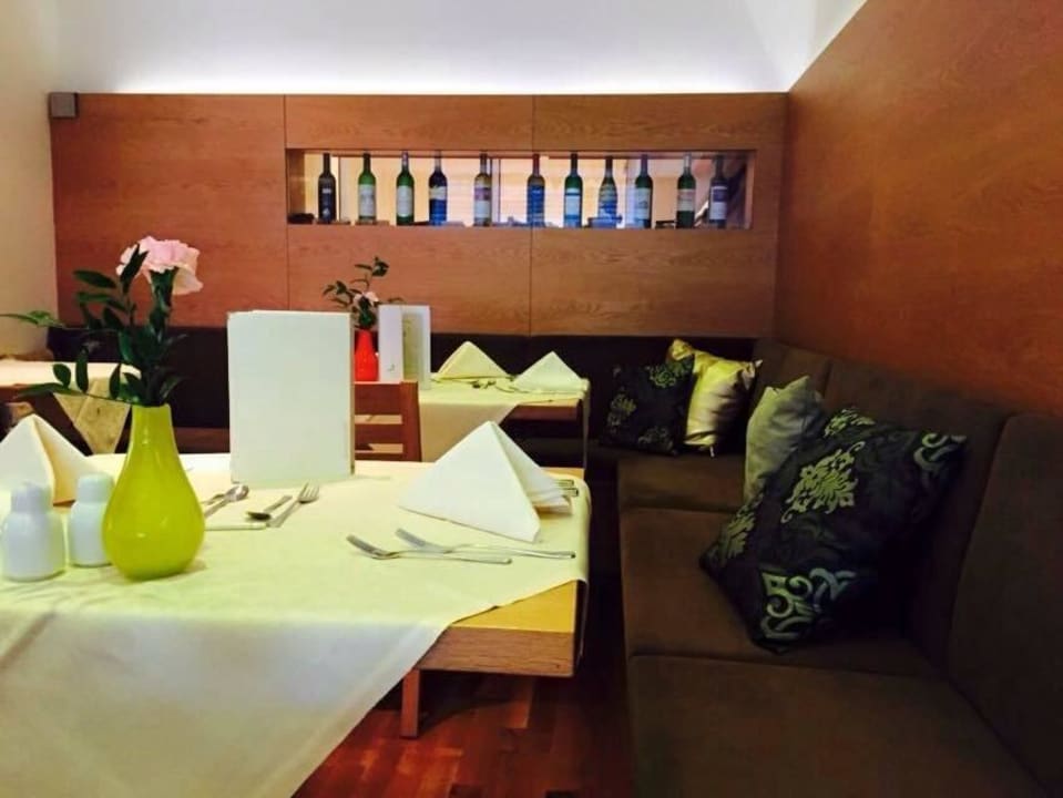 "Speisesaal - modern und stylish" Hotel Vier Jahreszeiten (Loipersdorf