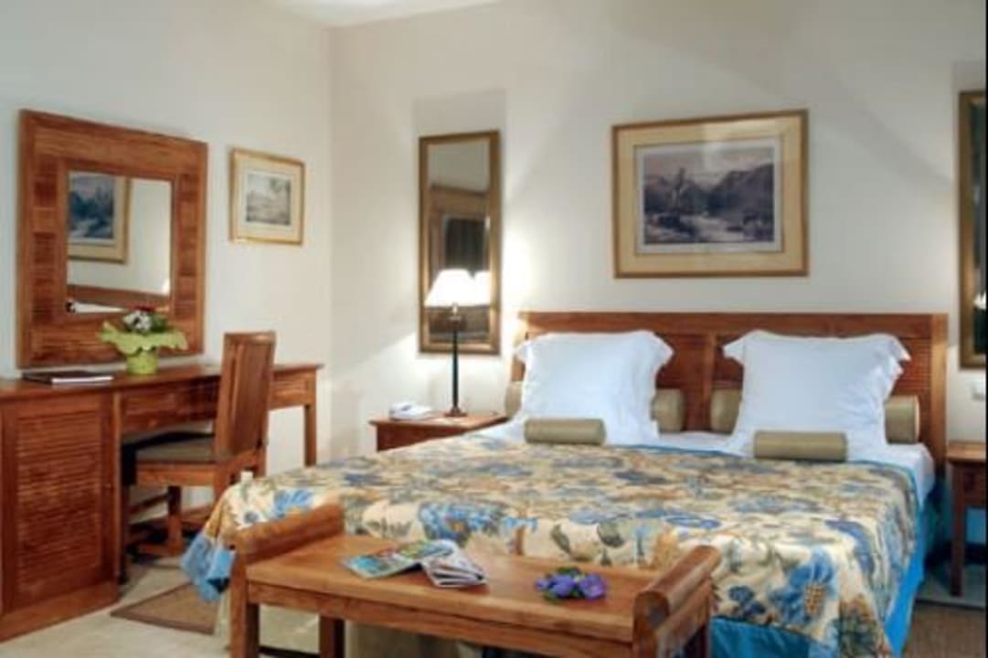 Hotel Le Saint Alexis Hotel Le Saint Alexis