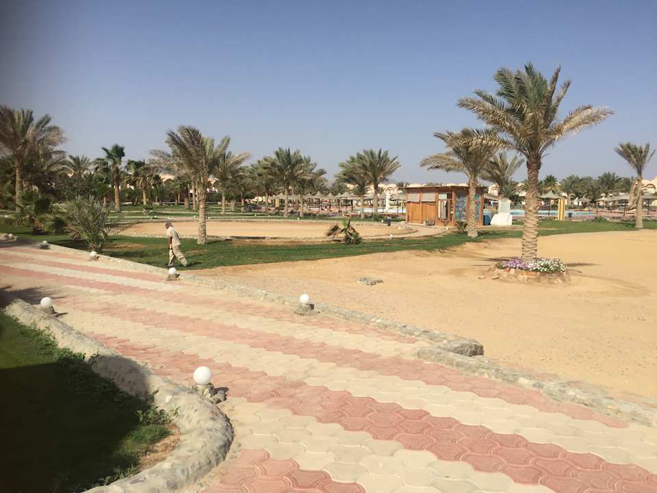 Gartenanlage Three Corners Sea Beach Resort