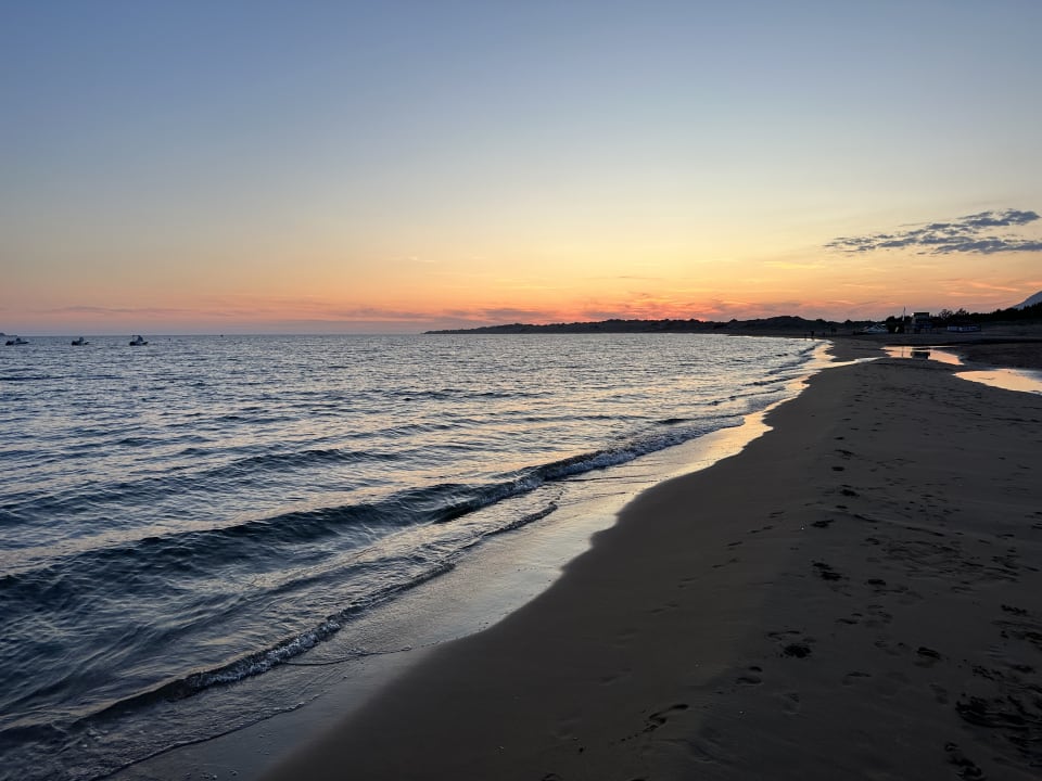 Strand Sandy Beach Resort