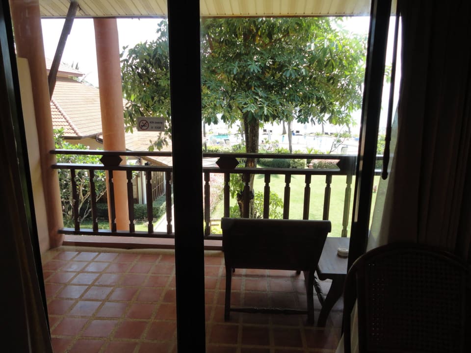 Zimmer Richtung Balkon Hotel Lanta Casuarina Beach Resort