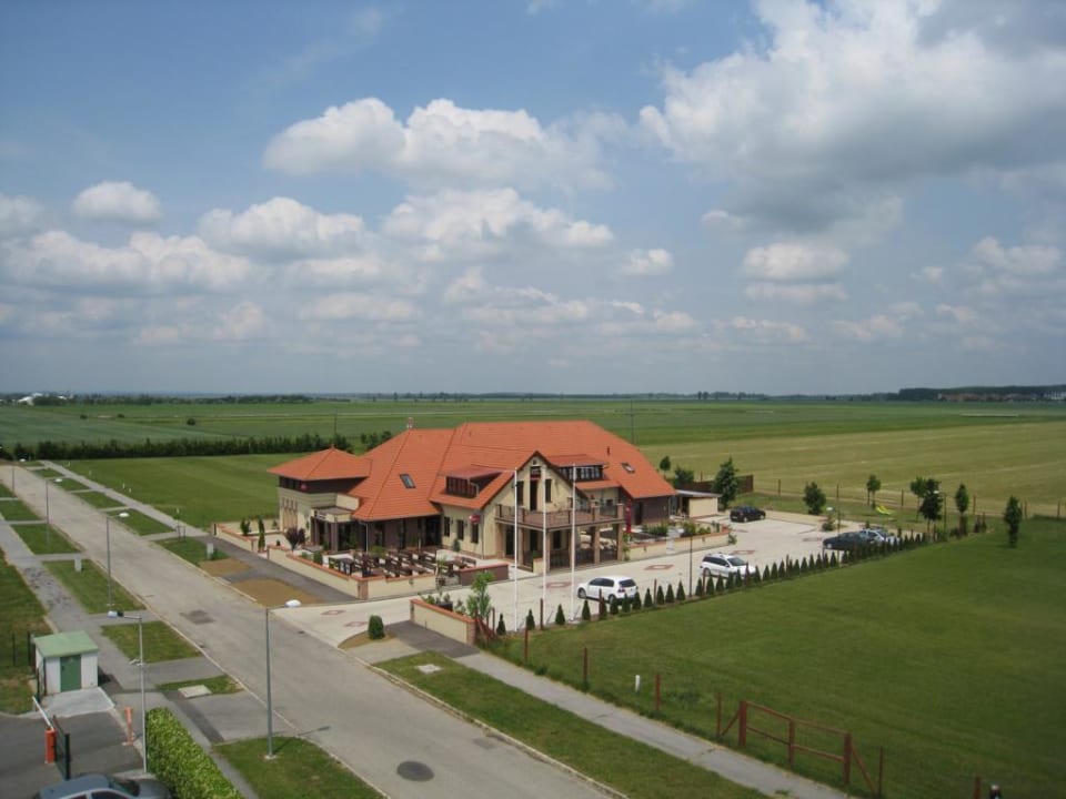 Richtung Konditorei Caramell Premium Resort