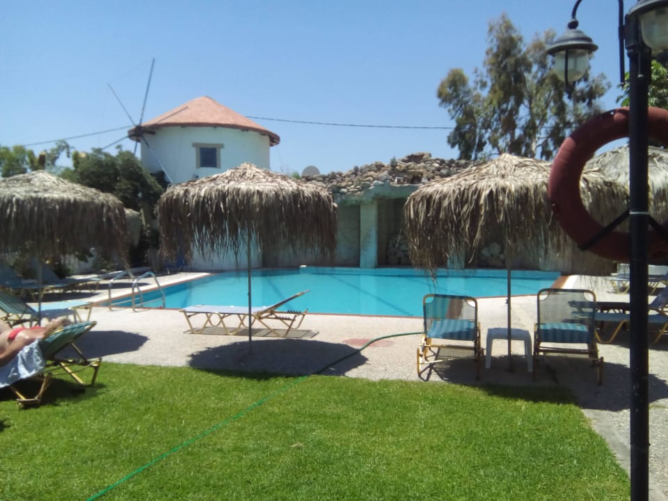 Pool hinten Hotel Aquarius Beach