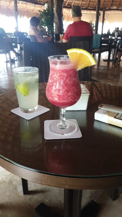 Lobby Akumal Bay Beach & Wellness Resort