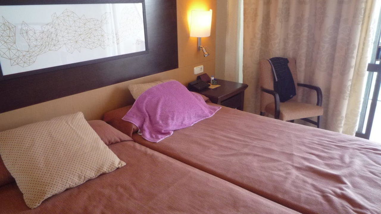 Zimmer (Bett)  Grupotel Aguait Resort & Spa - Adults only