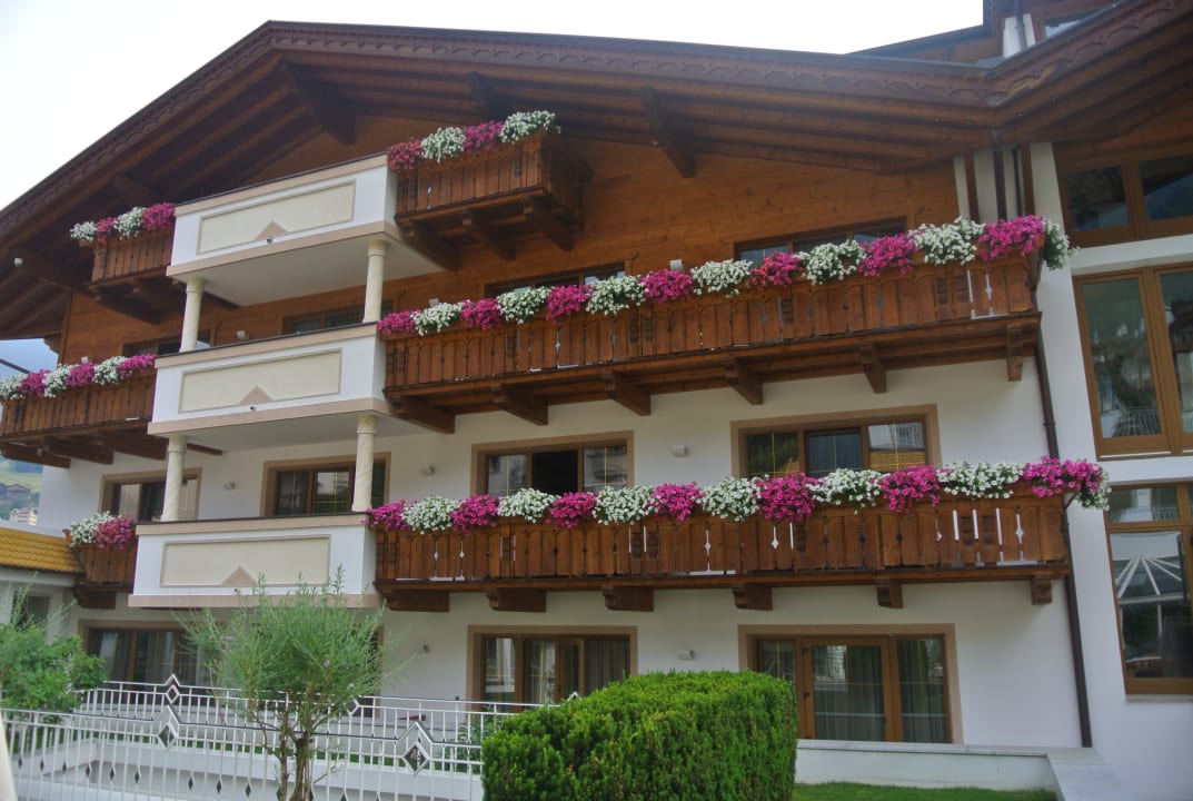 Außenansicht Hotel Gardena Grödnerhof