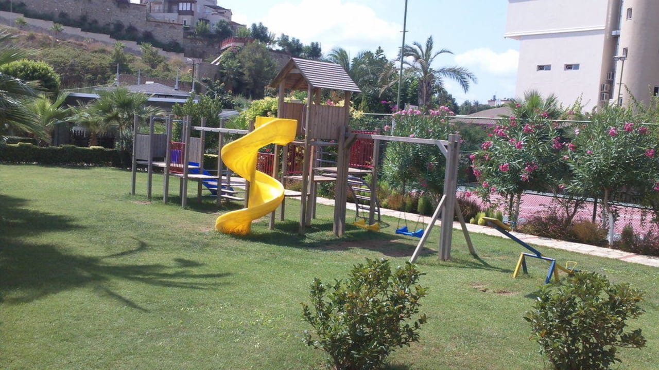 Spielplatz neben dem Miniclub My Home Resort