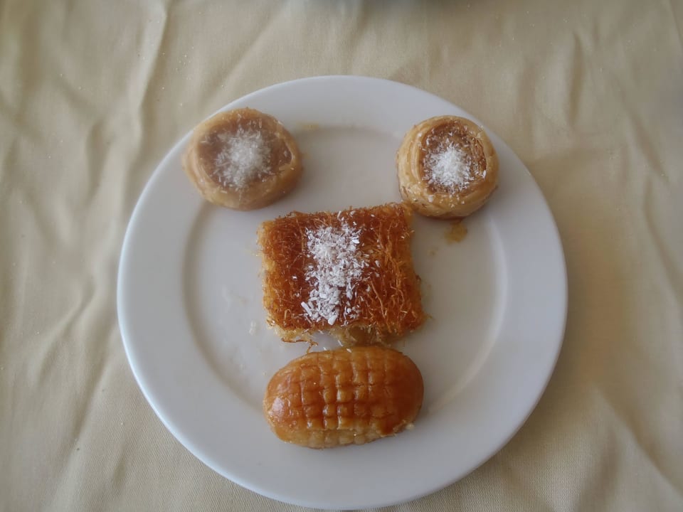 Süßer Nachtisch Hotel Süral Resort