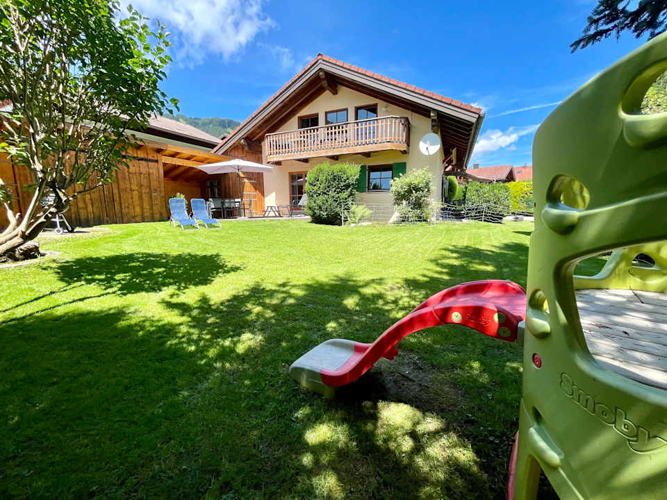 Gartenanlage Ferienhaus ALPVERLIEBT