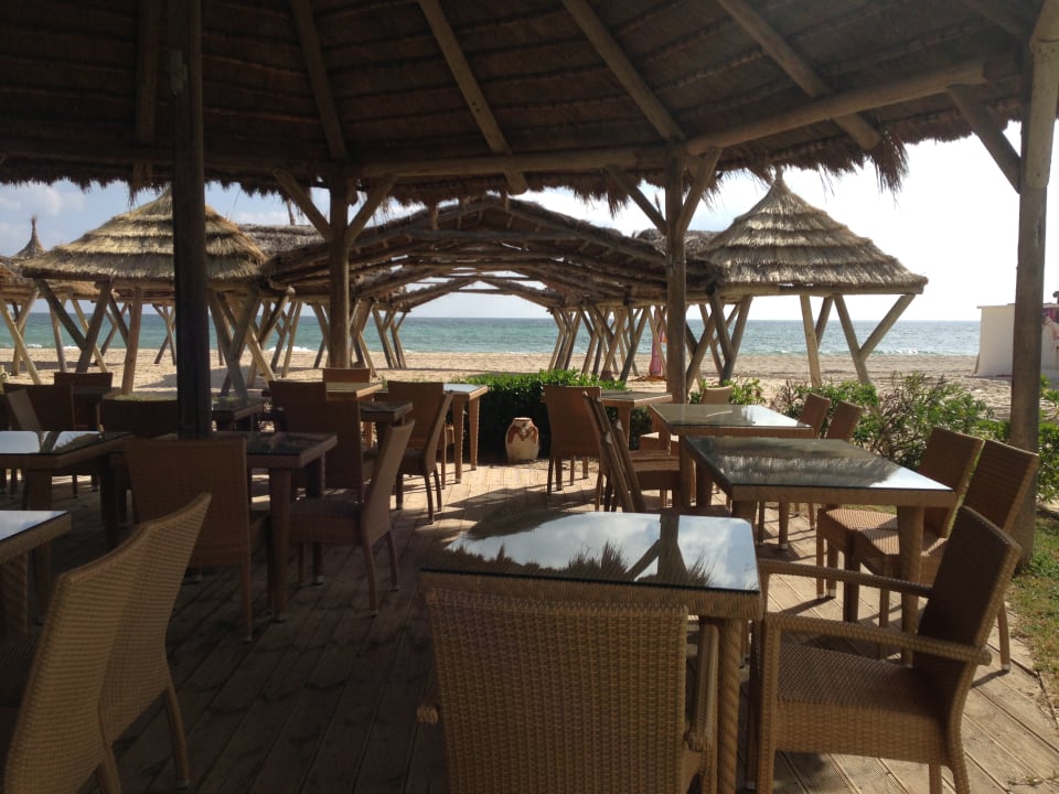 Restaurant The Orangers Beach Resort and Bungalows