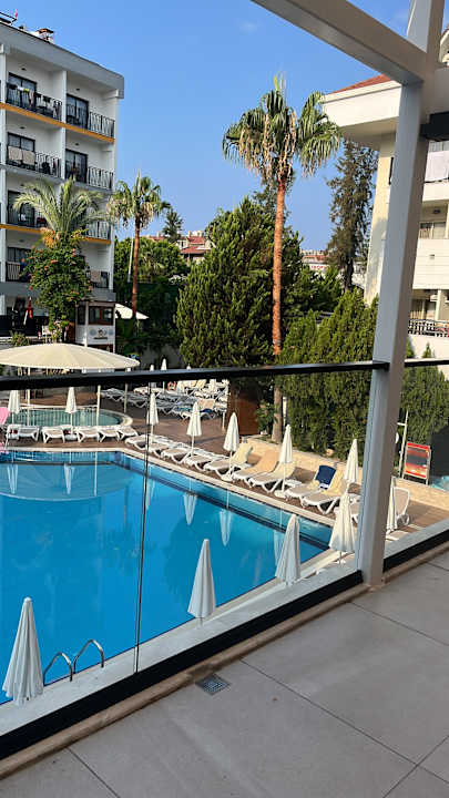 Pool Side Aquamarin Resort & Spa