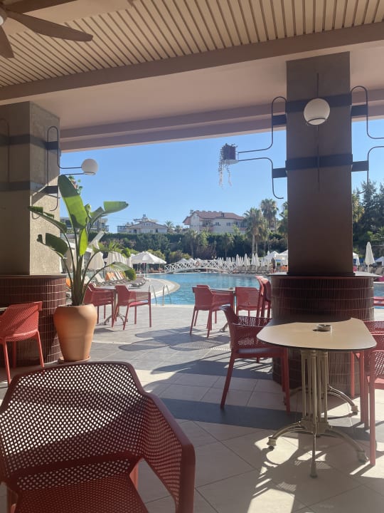 Pool Side Mare Resort & Spa