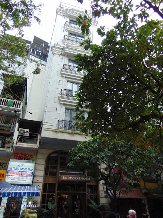 Außenansicht La Passion Hanoi Hotel & Spa