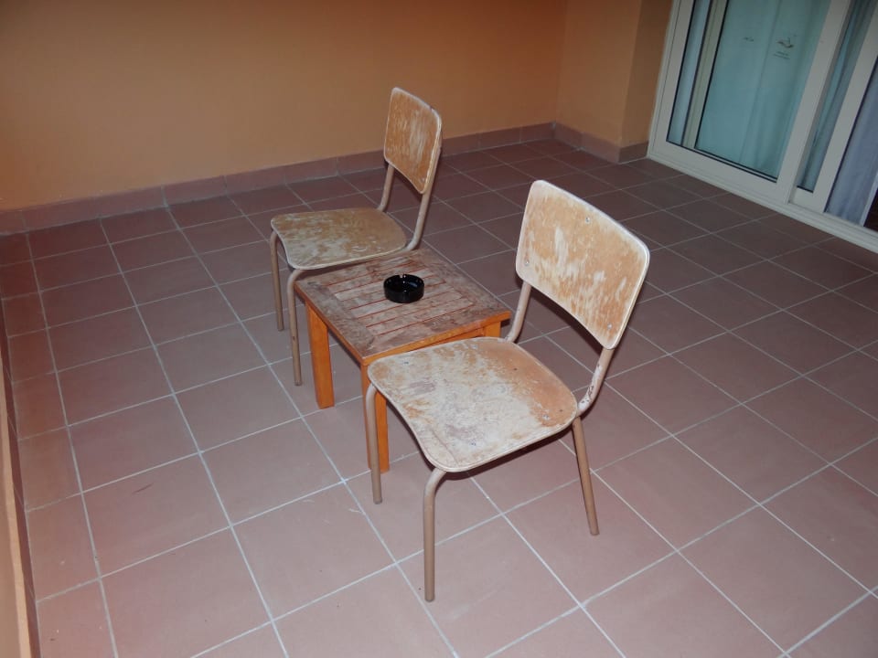 Mobiliar wie im Knast! Stella Beach Resort & Spa Makadi Bay