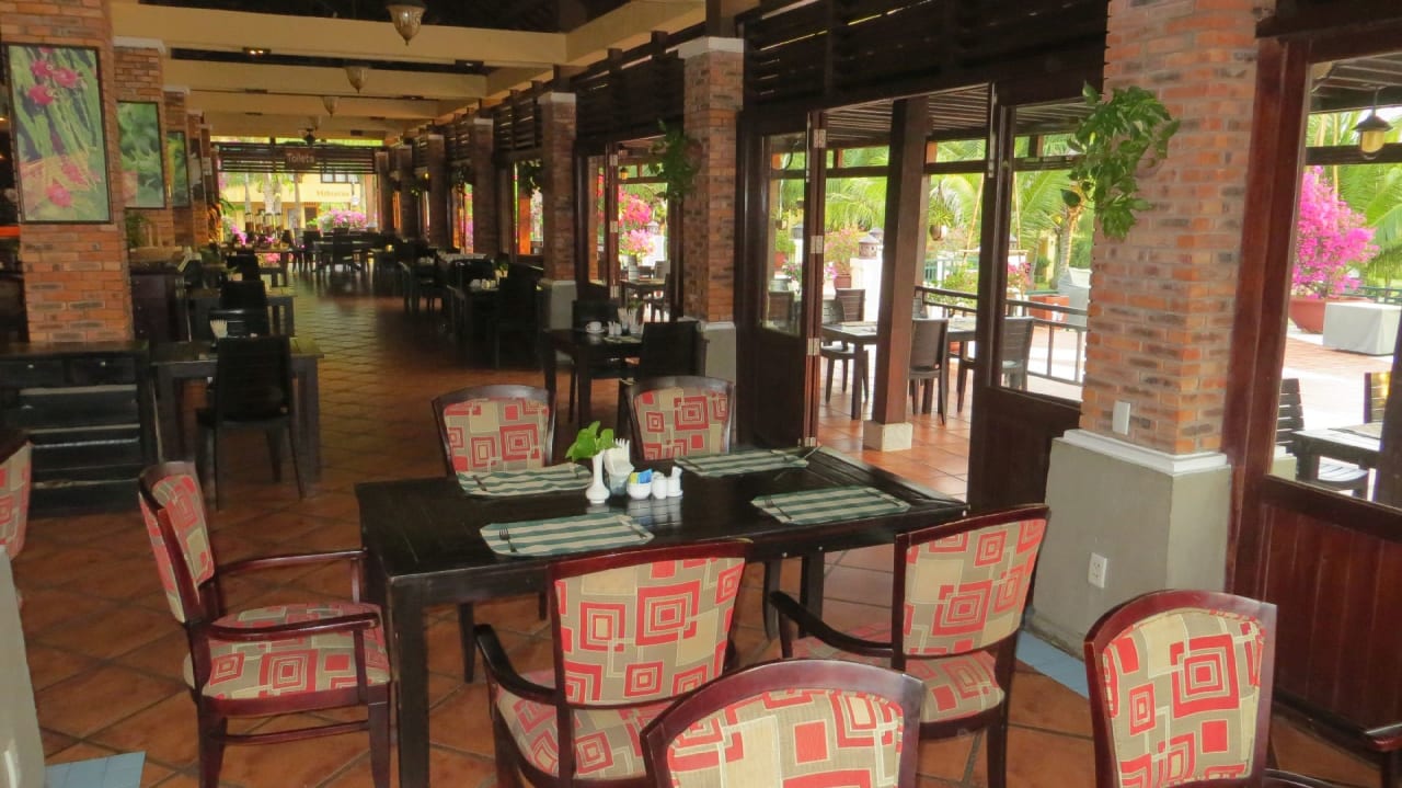 Gastro Pandanus Resort