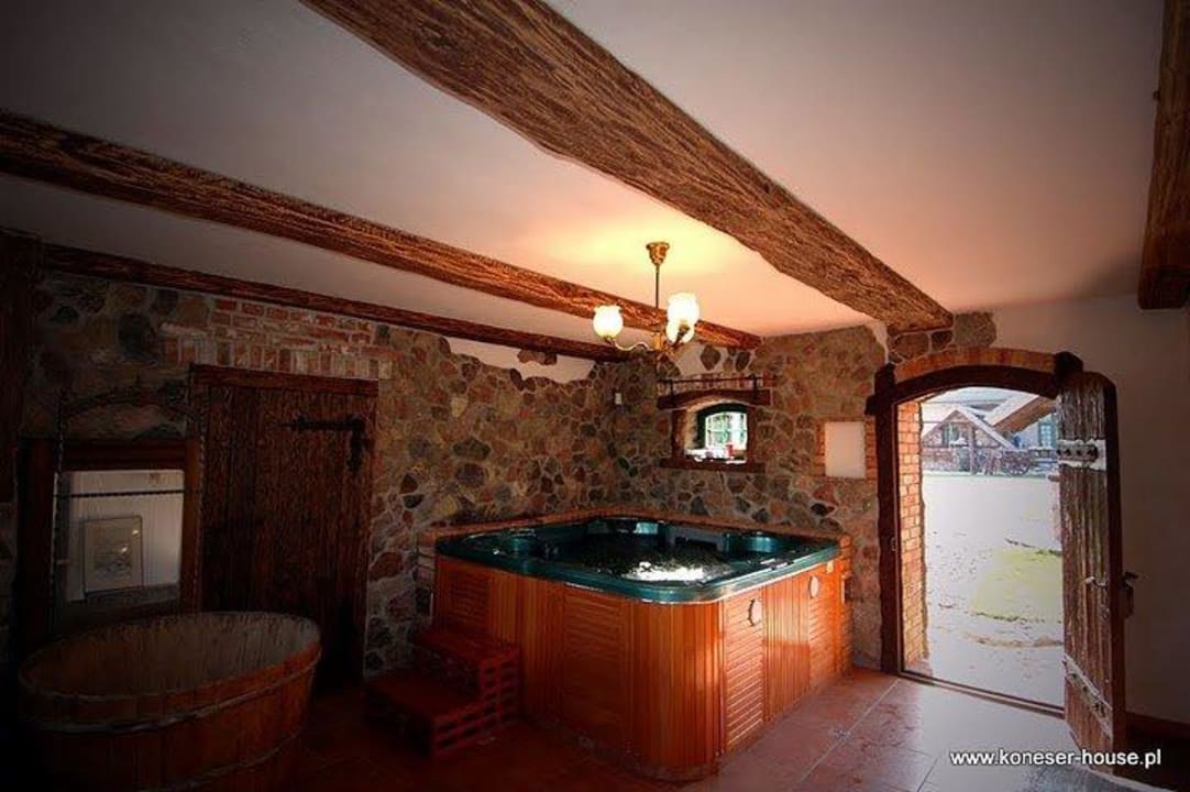 Klimatyczne jacuzzi Guesthouses Domy Konesera