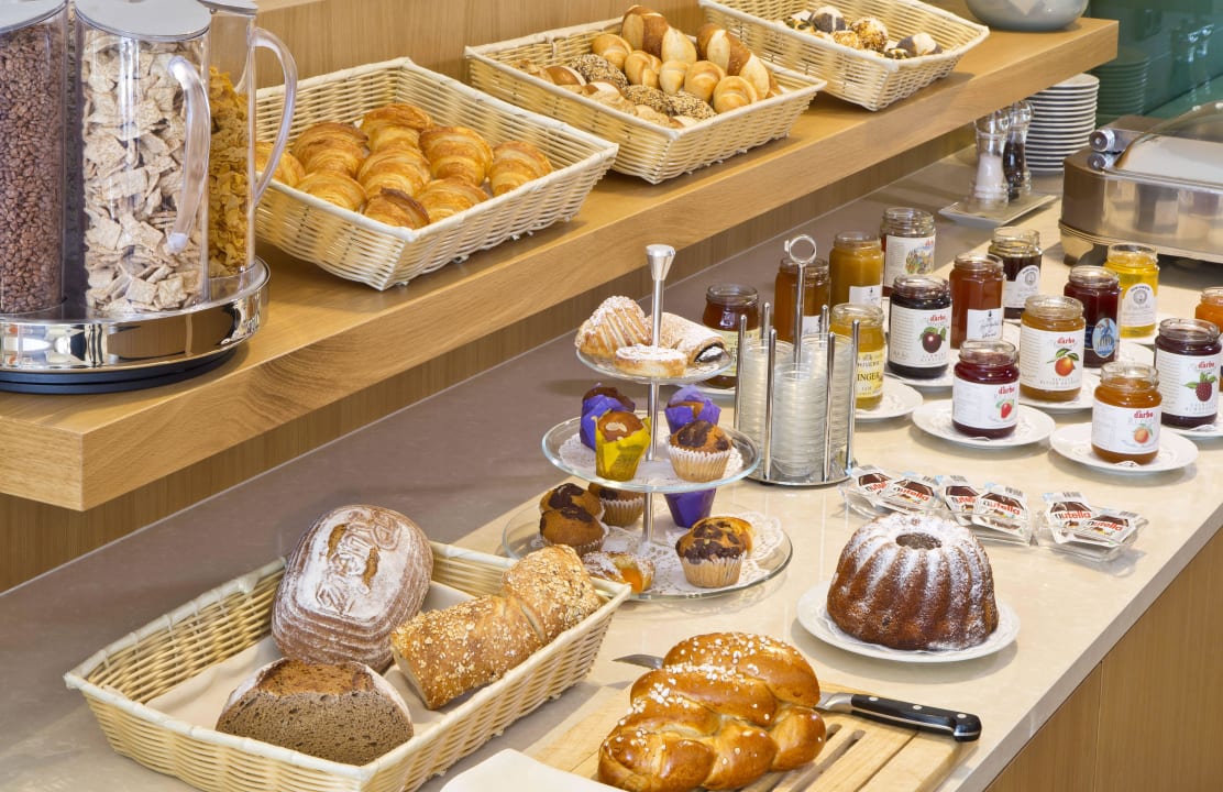 Frühstücksbuffet Hotel Maximilian Stadthaus Penz