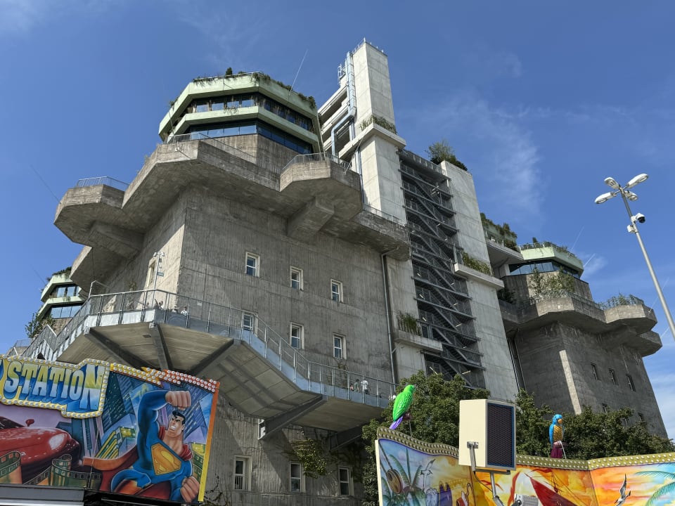 Außenansicht REVERB by Hard Rock Hamburg