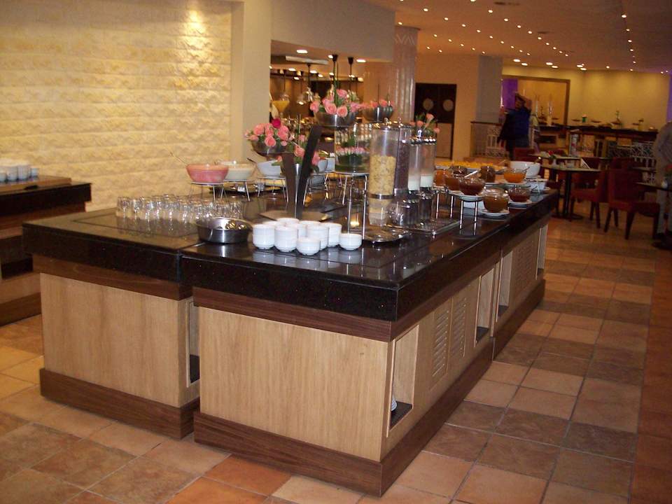 Büffet im Speisesaal Atlas Amadil Beach Hotel