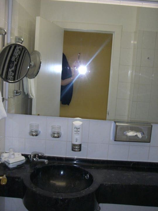 Badezimmer Relexa Hotel Bellevue Hamburg