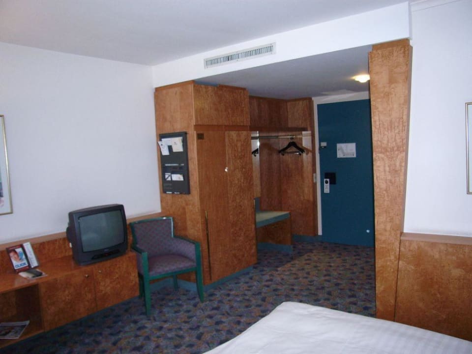 Lindner Airport Zimmer 131 Lindner Düsseldorf Airport, part of JdV by Hyatt