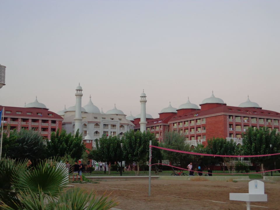Strand Royal Taj Mahal Hotel