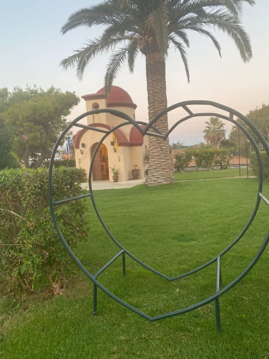 Gartenanlage Anissa Beach & Village