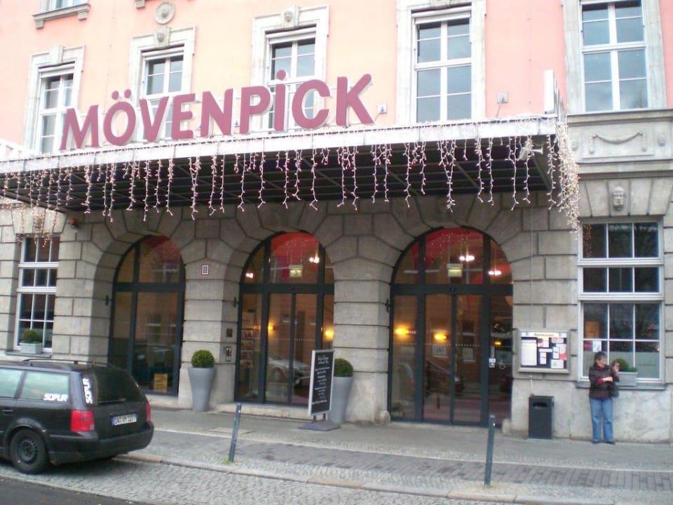 Eingangsbereich Mövenpick Hotel Berlin