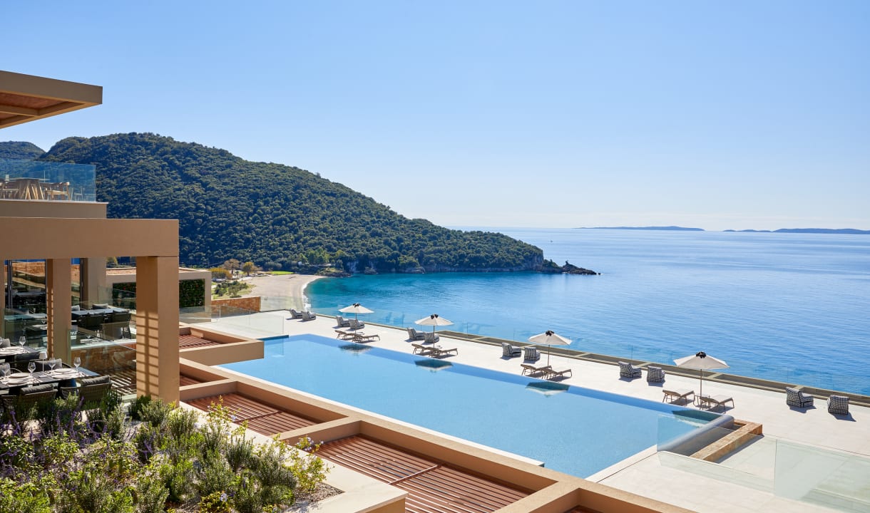 Pool Elix, Mar-Bella Collection