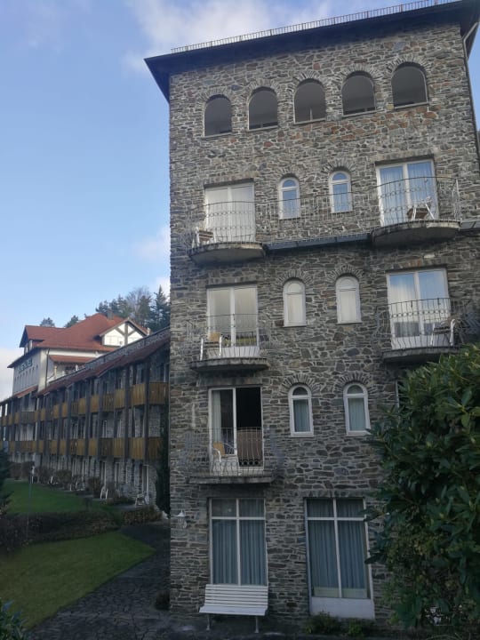 Außenansicht Burghotel Am Hohen Bogen