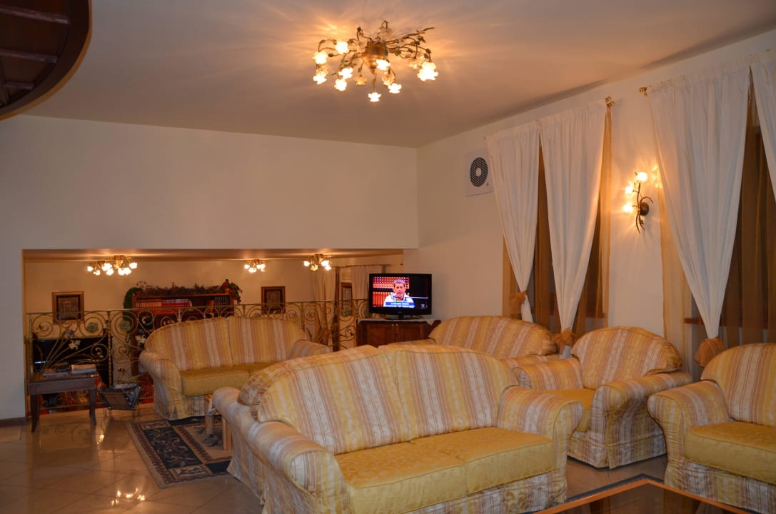 Lobby Hotel Belvedere