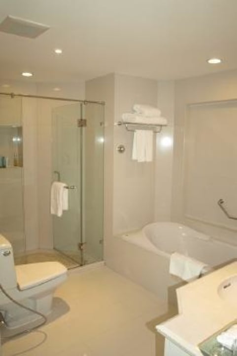 Badezimmer Grande Centre Point Hotel Ratchadamri Bangkok