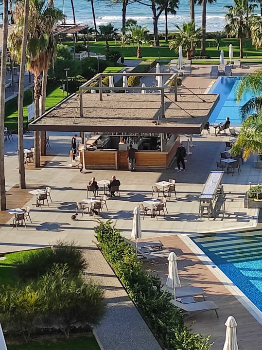 Ausblick Acanthus Cennet Barut Collection