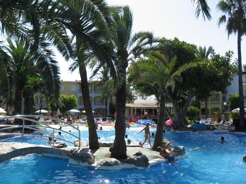 Pool Alcudia Garden Aparthotel