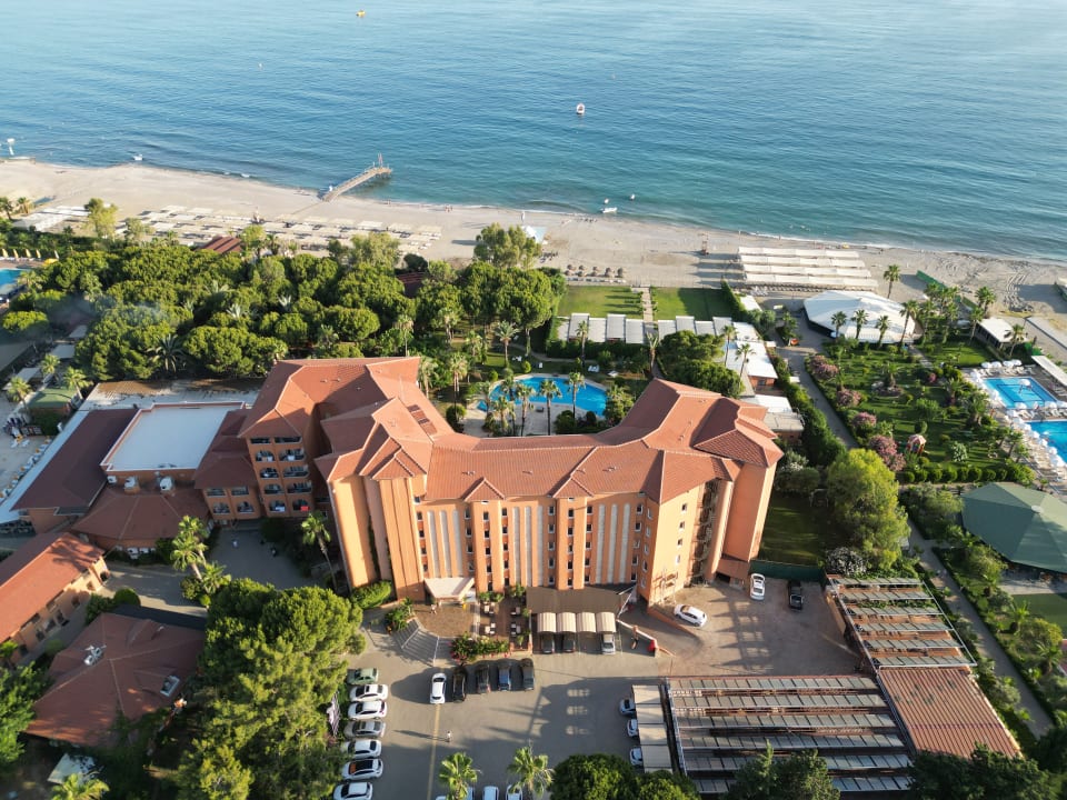 Außenansicht Club Turtas Beach Hotel