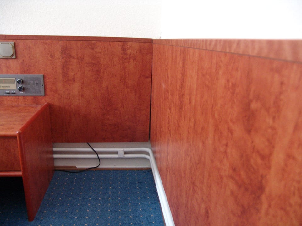 Wandvertäfelung lose Köhn's Hotel