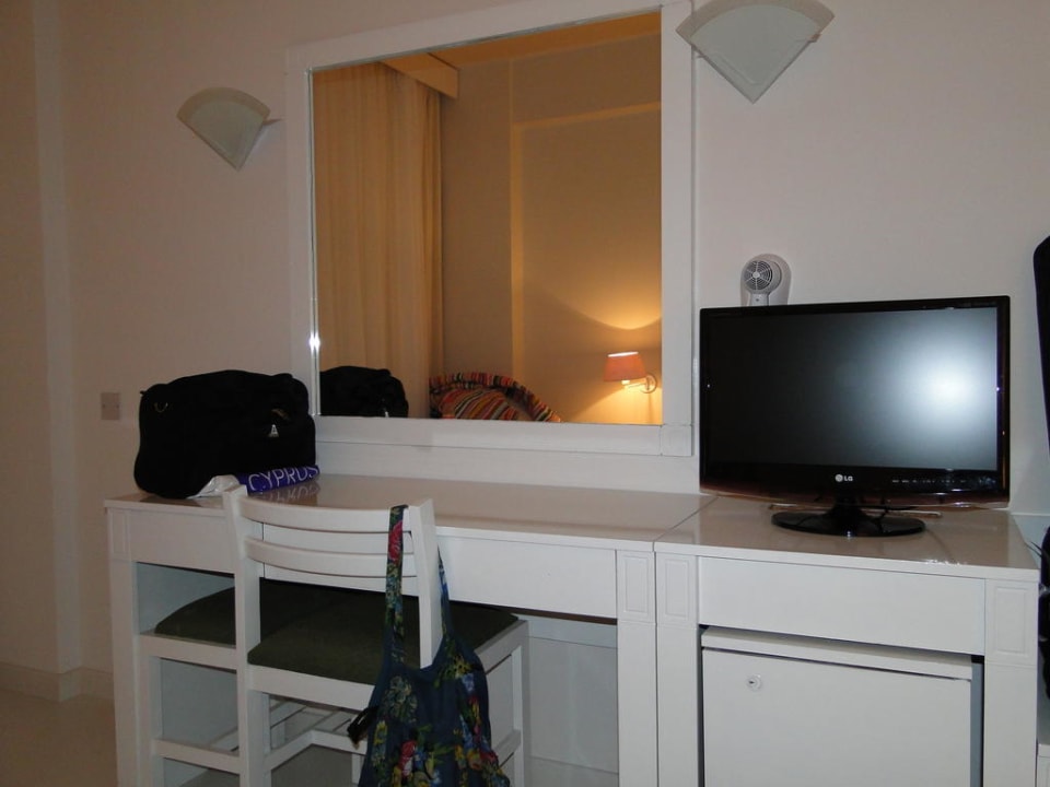 Crystal Springs Beach Hotel Crystal Springs Beach Hotel