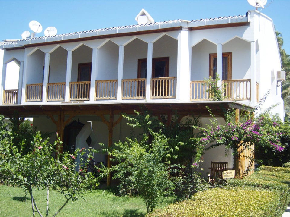 Bungalow Antik Garden