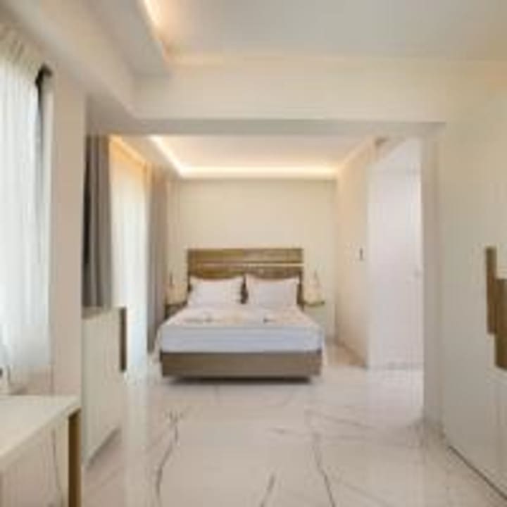 Zimmer Laguna Resort by Diomedes Group
