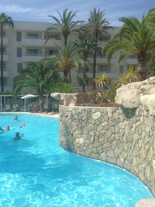 Pool Hotel Rosella by Intelier