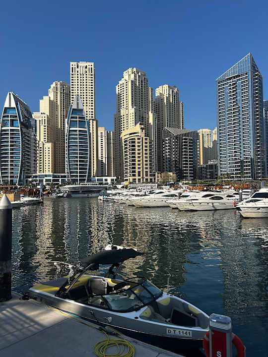 Außenansicht Rove Dubai Marina