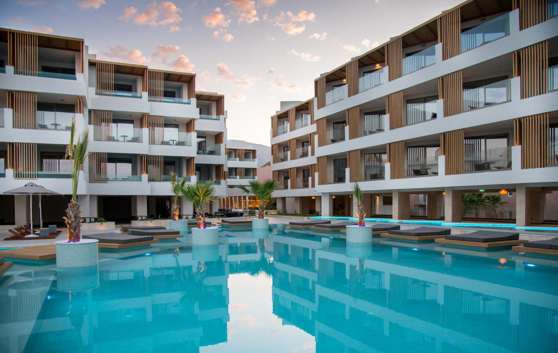 Pool AKASHA Beach Hotel & Spa